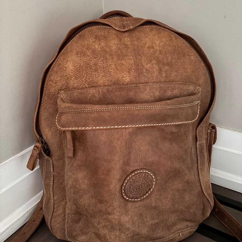 Roots Leather Backpack - Picture 2 of 4